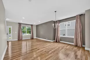 409 Brockton Ave, Elgin, IL 60124 - Photo 5
