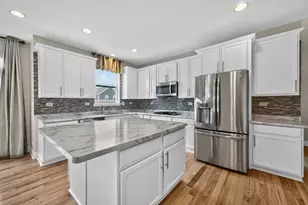 409 Brockton Ave, Elgin, IL 60124 - Photo 13