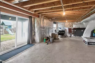 409 Brockton Ave, Elgin, IL 60124 - Photo 39