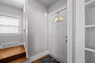 911 Grand Court, Davenport, IA 52803 - Photo 17