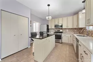 905 Shelter Island Ln, Pingree Grove, IL 60140 - Photo 5