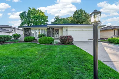 3173 Grandview Place, Darien, IL 60561 - Photo 1