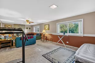 3173 Grandview Pl, Darien, IL 60561 - Photo 21