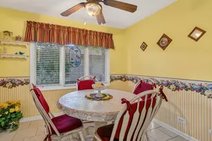 3173 Grandview Pl, Darien, IL 60561 - Photo 7