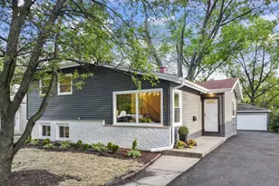 597 Lowden Ave, Glen Ellyn, IL 60137 - Photo 1