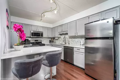 4106 N Narragansett Avenue #208, Chicago, IL 60634 - Photo 5