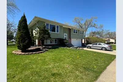 7410 East Avenue, Hanover Park, IL 60133 - Photo 3