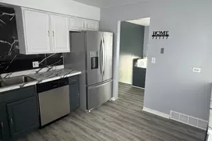 7410 East Ave, Hanover Park, IL 60133 - Photo 17