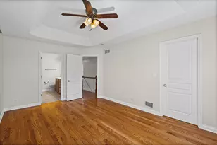 2474 W Lake Ave, Glenview, IL 60026 - Photo 9