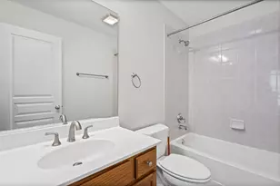 2474 W Lake Ave, Glenview, IL 60026 - Photo 11