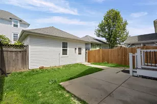 2474 W Lake Ave, Glenview, IL 60026 - Photo 15