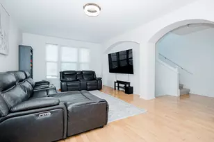 1166 Georgetown Way, Vernon Hills, IL 60061 - Photo 5
