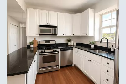3518 N Hamlin Avenue #3, Chicago, IL 60618 - Photo 3