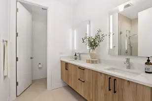 323 S Racine Ave, Chicago, IL 60607 - Photo 23