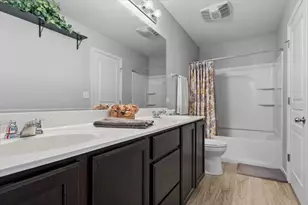 1678 Windward Dr, Pingree Grove, IL 60140 - Photo 15