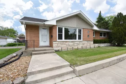 9246 S 54th Avenue, Oak Lawn, IL 60453 - Photo 1