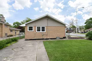 9246 S 54th Ave, Oak Lawn, IL 60453 - Photo 15