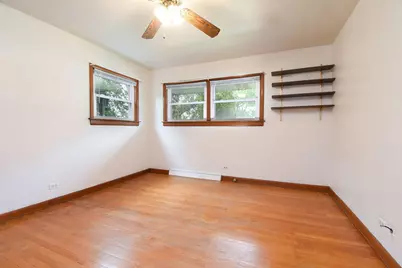 9246 S 54th Avenue, Oak Lawn, IL 60453 - Photo 9