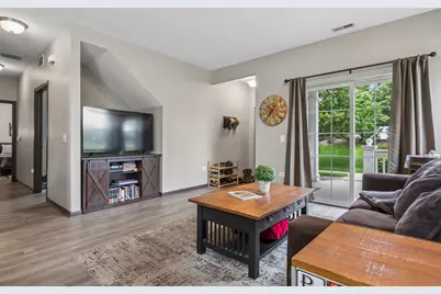 2305 Aurora Drive #8, Pingree Grove, IL 60140 - Photo 19