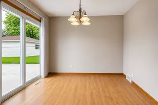 14759 Long Ave, Oak Forest, IL 60452 - Photo 7