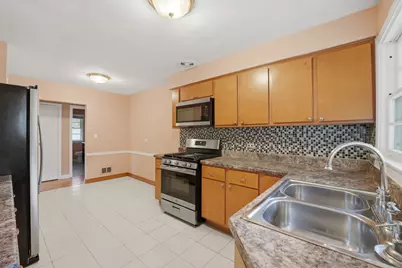 306 W Lonnquist Boulevard, Mount Prospect, IL 60056 - Photo 13