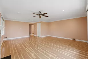 306 W Lonnquist Blvd, Mount Prospect, IL 60056 - Photo 15