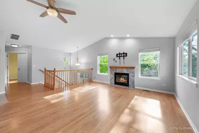 67 Samuel Drive, Streamwood, IL 60107 - Photo 9