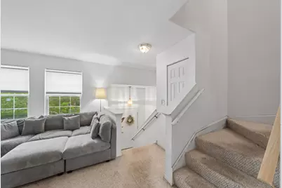 602 Holiday Lane, Hainesville, IL 60073 - Photo 5