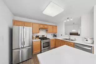 602 Holiday Ln, Hainesville, IL 60073 - Photo 15