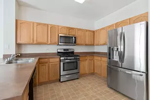 840 Amelia Ct, Grayslake, IL 60030 - Photo 11