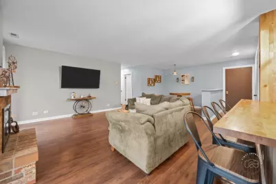 29W431 Emerald Green Drive #24E, Warrenville, IL 60555 - Photo 5