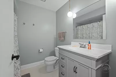 29W431 Emerald Green Drive #24E, Warrenville, IL 60555 - Photo 11