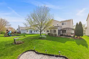 2653 Indian Cliffs Ln, Montgomery, IL 60538 - Photo 25