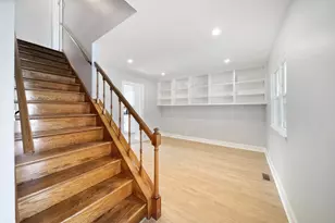 99 Essex Rd, Elk Grove Village, IL 60007 - Photo 7