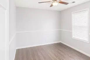 828 Huron Ct, Carol Stream, IL 60188 - Photo 17