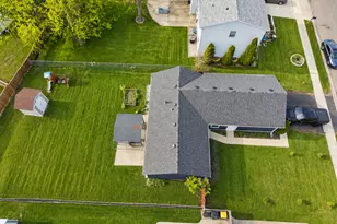 828 Huron Ct, Carol Stream, IL 60188 - Photo 21