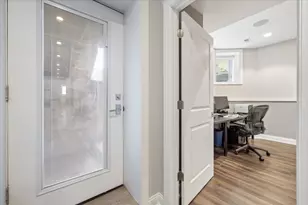 1655 W Carmen Ave, Chicago, IL 60640 - Photo 41