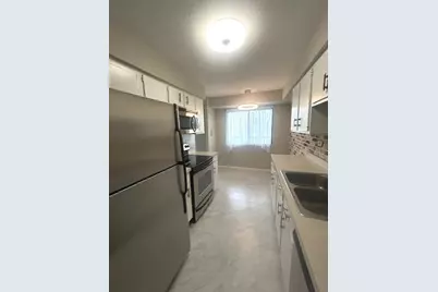 111 S Baybrook Drive #404, Palatine, IL 60074 - Photo 5