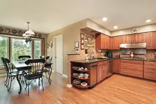 370 Charal Ln, Highland Park, IL 60035 - Photo 9