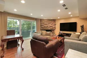 370 Charal Ln, Highland Park, IL 60035 - Photo 11