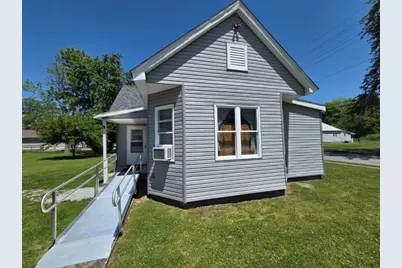 208 Burkett Street, Benton, IL 62812 - Photo 1