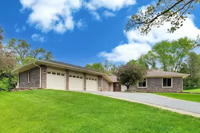1104 Nottingham Lane, Elgin, IL 60120 - Photo 3