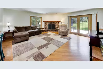 1104 Nottingham Lane, Elgin, IL 60120 - Photo 7