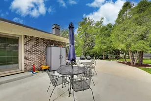 1104 Nottingham Ln, Elgin, IL 60120 - Photo 49