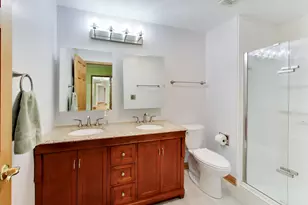 1104 Nottingham Ln, Elgin, IL 60120 - Photo 25