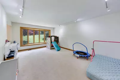 1104 Nottingham Lane, Elgin, IL 60120 - Photo 17