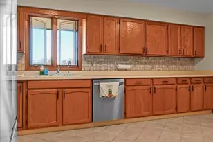 10985 S 84th Ave, Palos Hills, IL 60465 - Photo 5