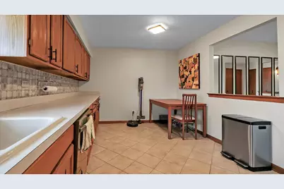 10985 S 84th Avenue #3B, Palos Hills, IL 60465 - Photo 11