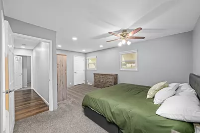 728 Westerfield Road, Davenport, IA 52806 - Photo 9