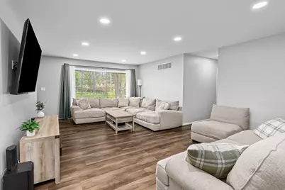 728 Westerfield Road, Davenport, IA 52806 - Photo 3